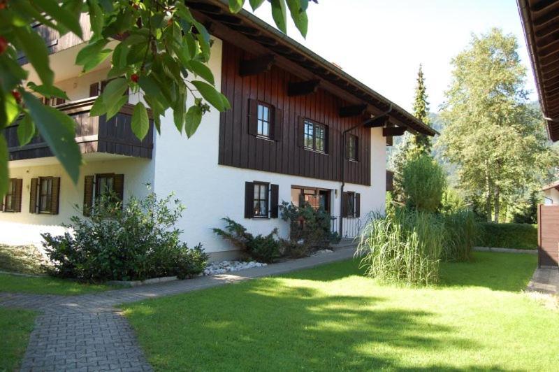 Ferienwohnanlage Hochgern Apartment Unterwoessen